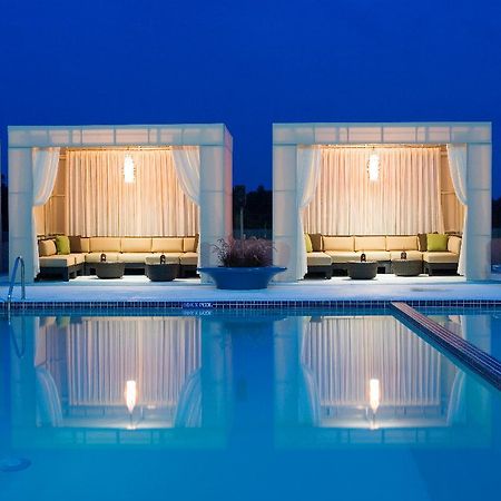 Hotel Indigo Boston - Newton Riverside Экстерьер фото